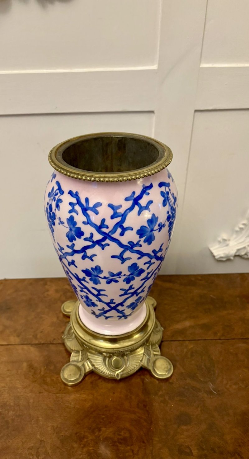 Unusual Outstanding Quality Large Antique Victorian Porcelain Oil Lamp - Image 8